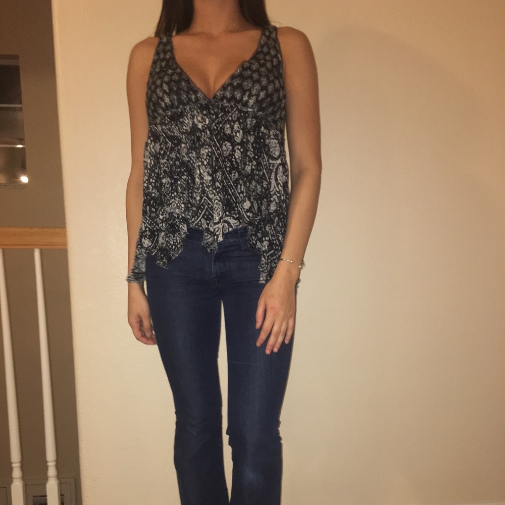 Urban Low Cut Shirt